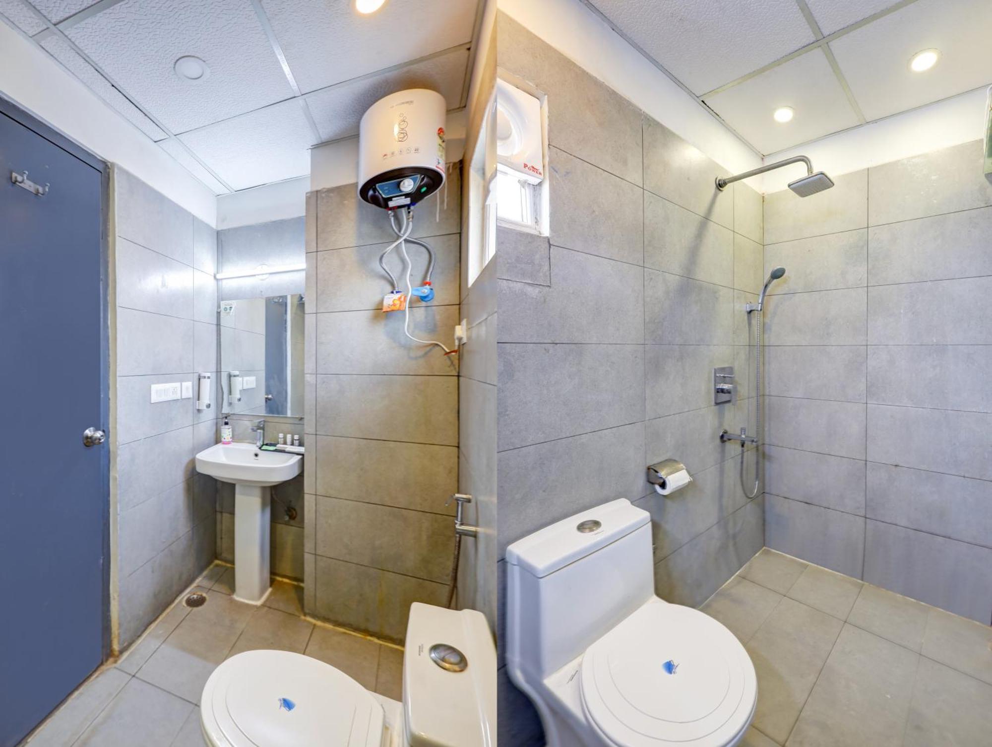 Hotel Red York By Byob Hotels Ноида Екстериор снимка